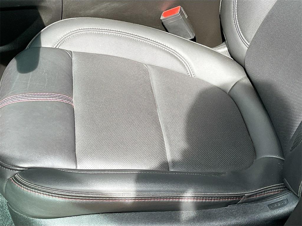 used 2023 Chevrolet Traverse car, priced at $34,000