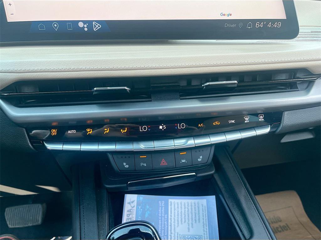 used 2024 Cadillac XT4 car, priced at $33,600
