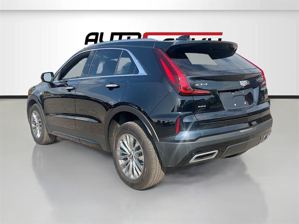 used 2024 Cadillac XT4 car, priced at $33,600