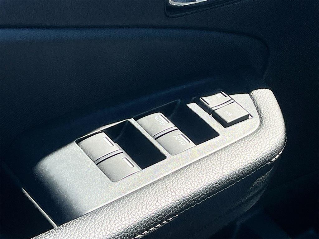 used 2022 Honda Ridgeline car, priced at $27,300