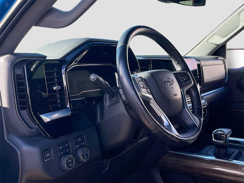 used 2022 Chevrolet Silverado 1500 car, priced at $35,600