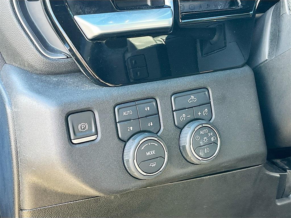 used 2022 Chevrolet Silverado 1500 car, priced at $35,600