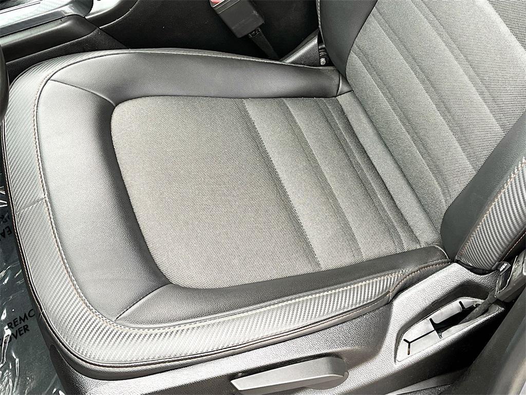 used 2022 GMC Canyon car, priced at $29,200