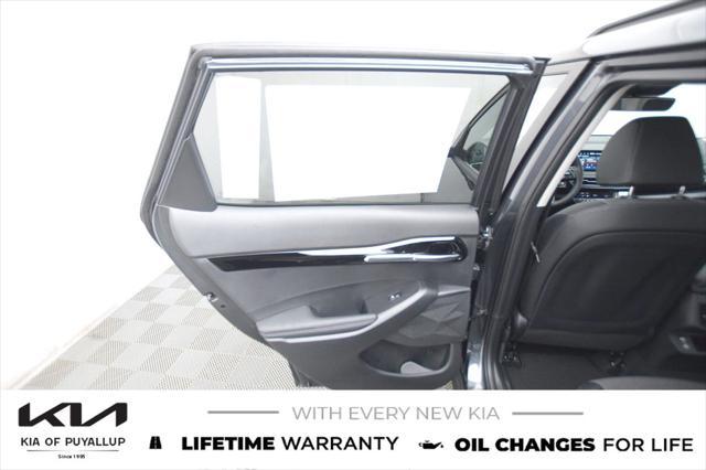 new 2025 Kia Seltos car, priced at $28,395