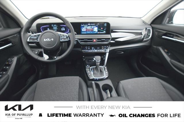 new 2025 Kia Seltos car, priced at $28,395