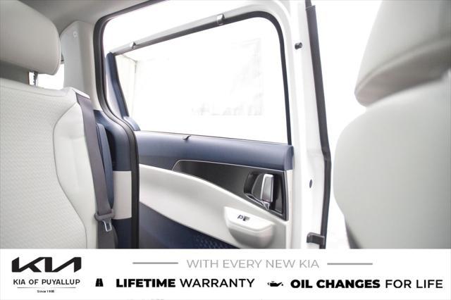new 2025 Kia Carnival Hybrid car, priced at $55,265