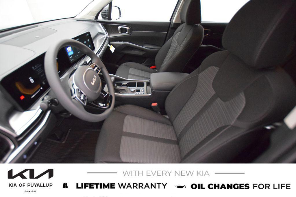 new 2025 Kia Sorento car, priced at $32,495