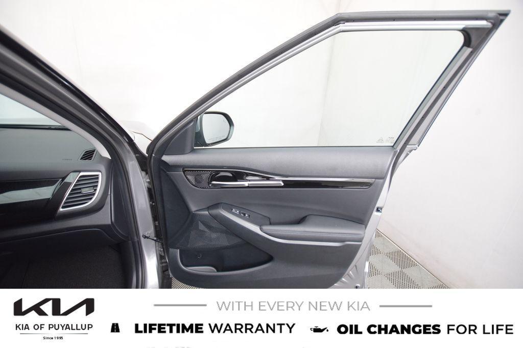 new 2026 Kia Seltos car, priced at $28,475