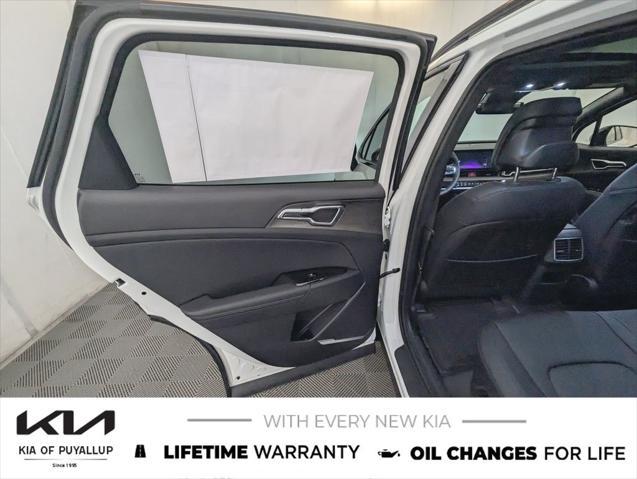 new 2025 Kia Sportage car, priced at $42,025