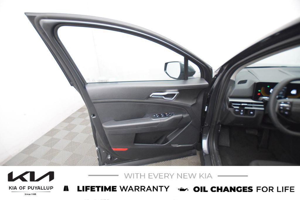 new 2026 Kia Sportage car, priced at $34,225
