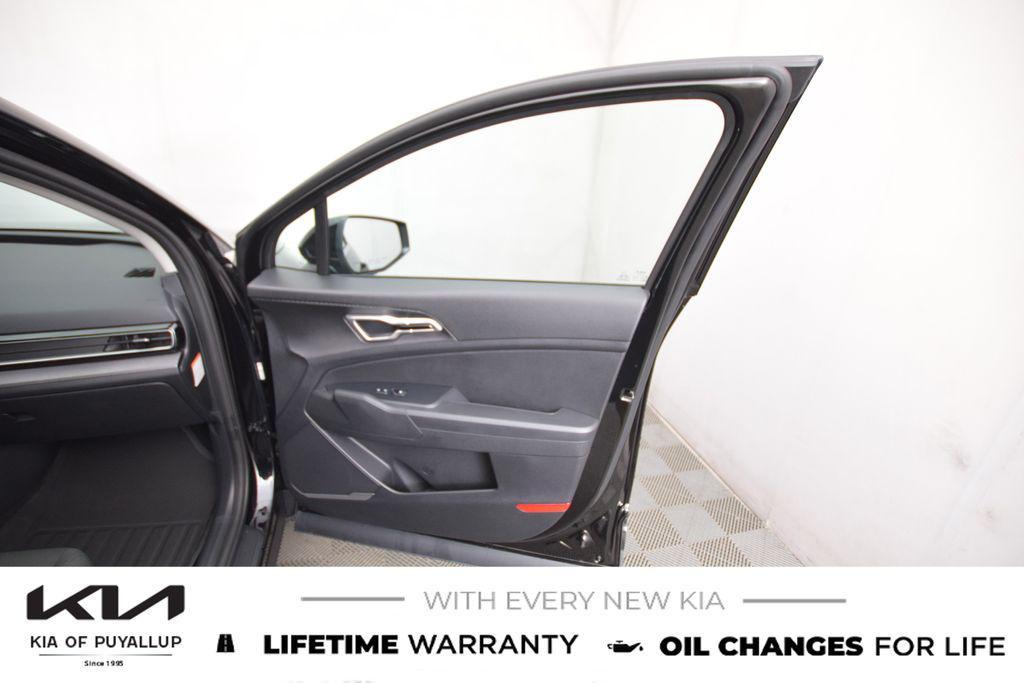 new 2025 Kia Sportage Hybrid car, priced at $32,330