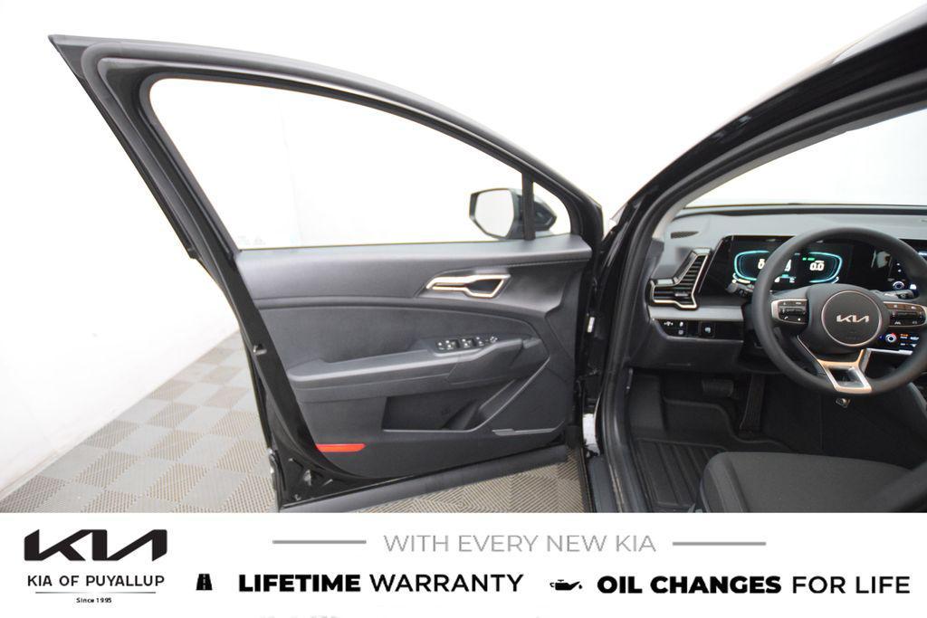new 2025 Kia Sportage Hybrid car, priced at $32,330