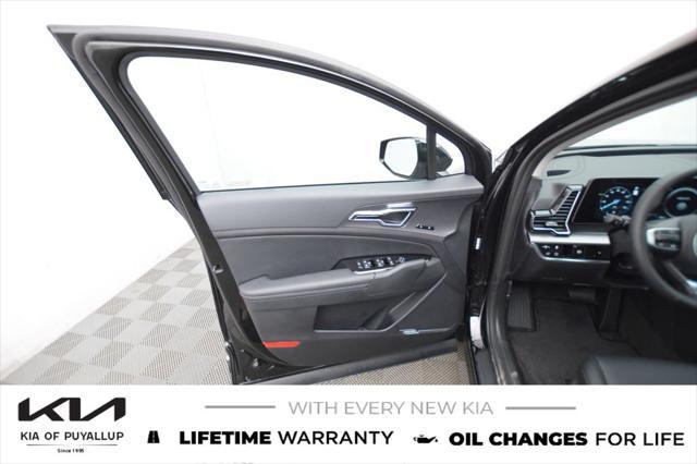 new 2025 Kia Sportage Hybrid car, priced at $40,085