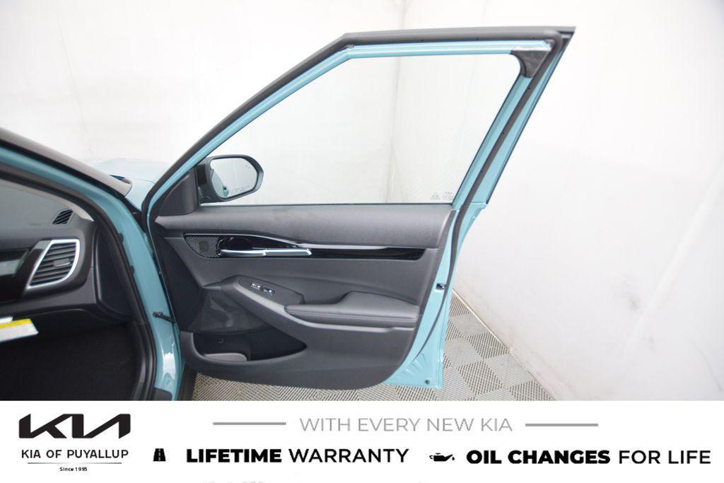 new 2026 Kia Seltos car, priced at $29,090