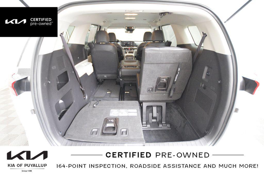 used 2024 Kia Carnival car, priced at $33,398