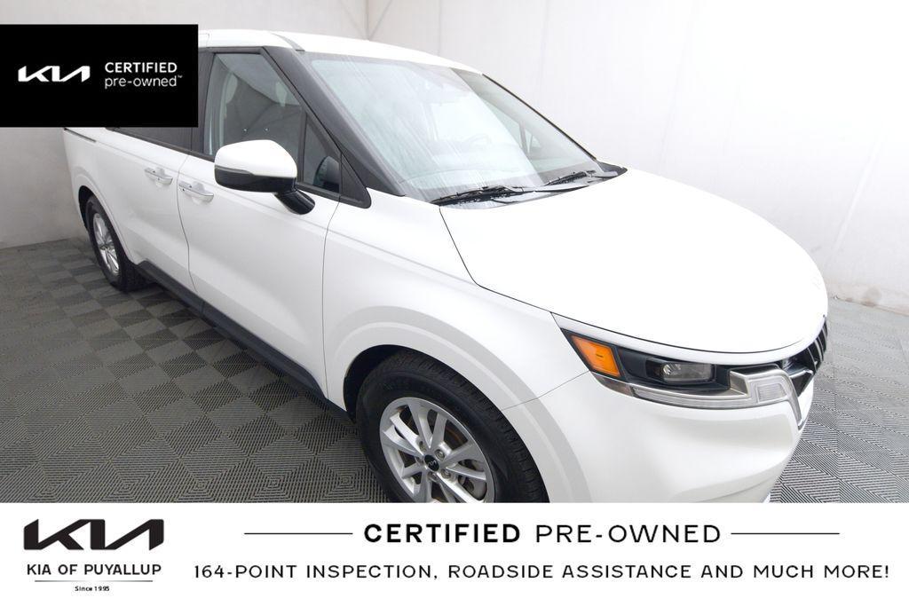 used 2024 Kia Carnival car, priced at $33,398