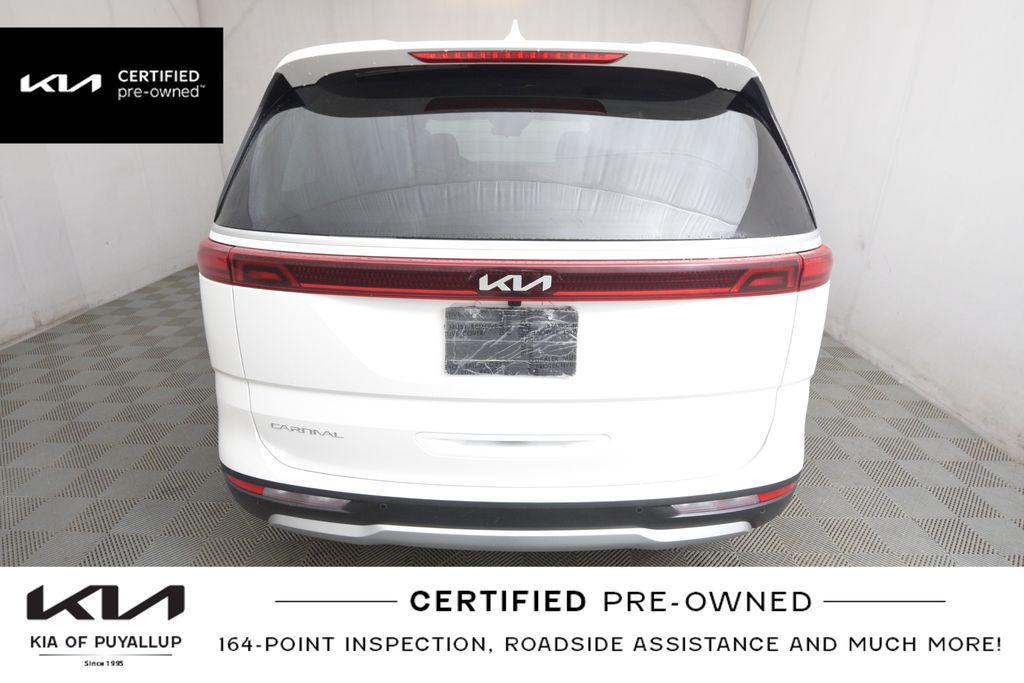 used 2024 Kia Carnival car, priced at $33,398