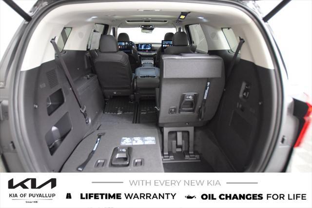 new 2025 Kia Carnival Hybrid car, priced at $57,625