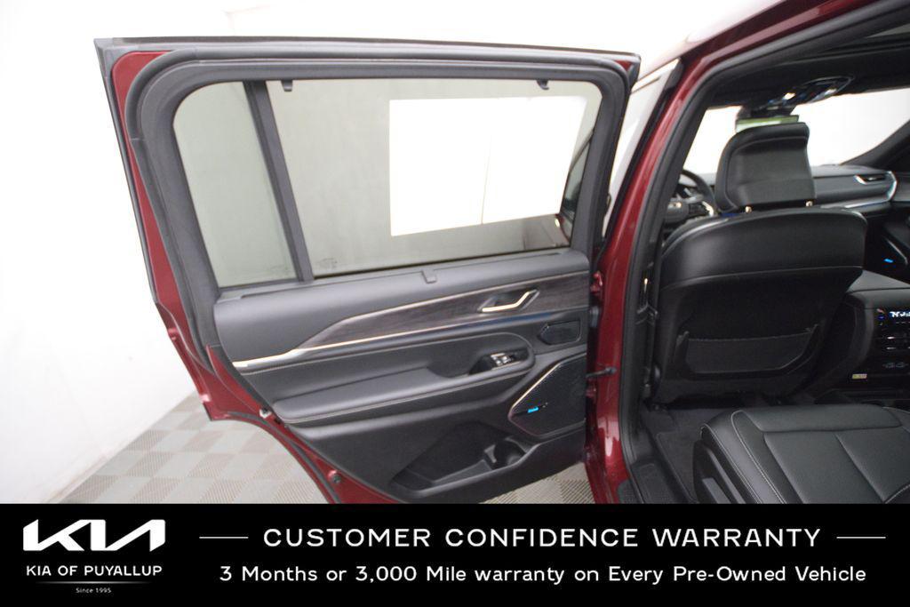 used 2021 Jeep Grand Cherokee L car, priced at $35,998