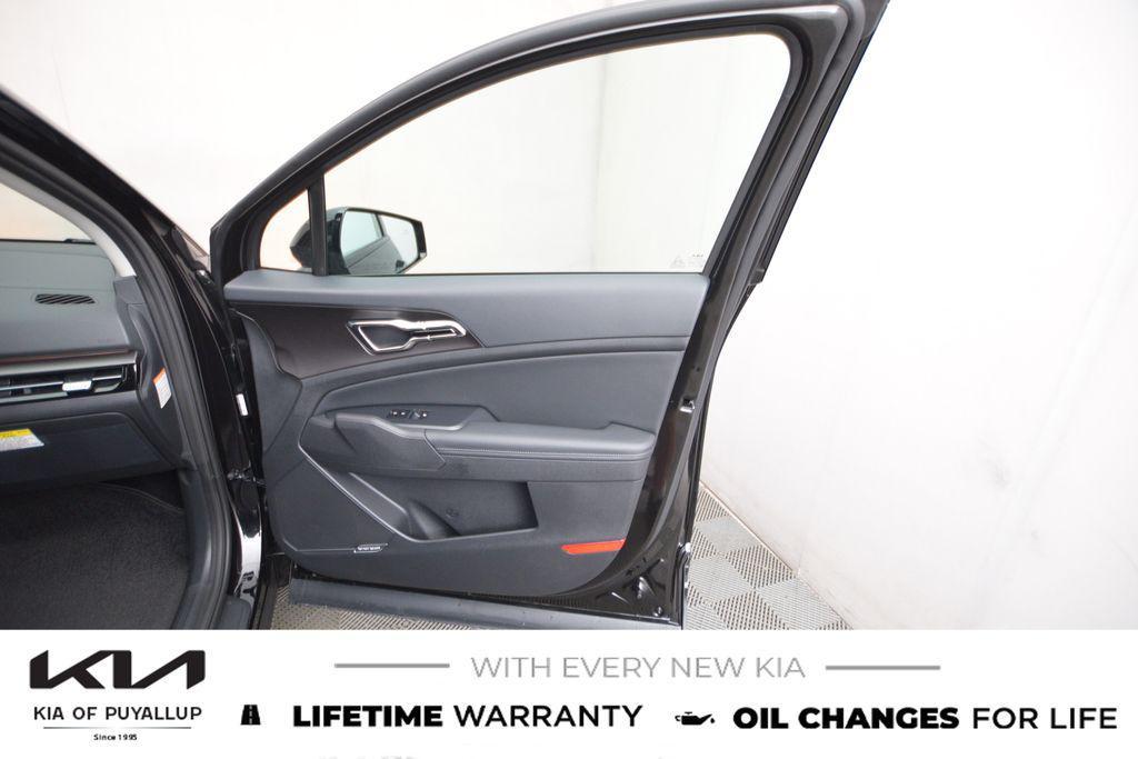 new 2026 Kia Sportage Hybrid car, priced at $42,355