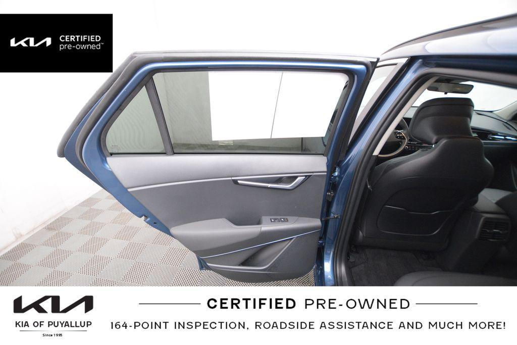 used 2025 Kia Niro EV car, priced at $29,998