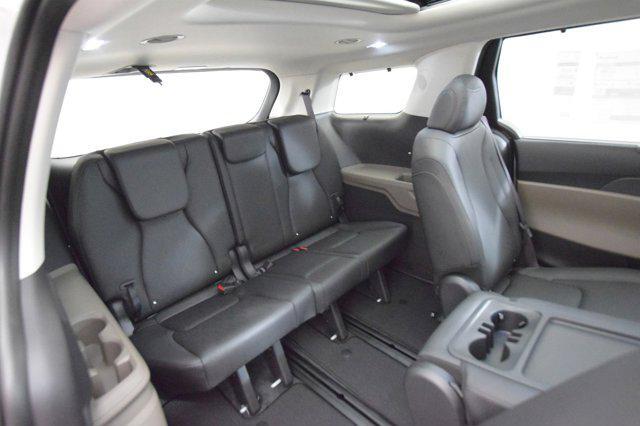 new 2025 Kia Carnival car, priced at $47,260