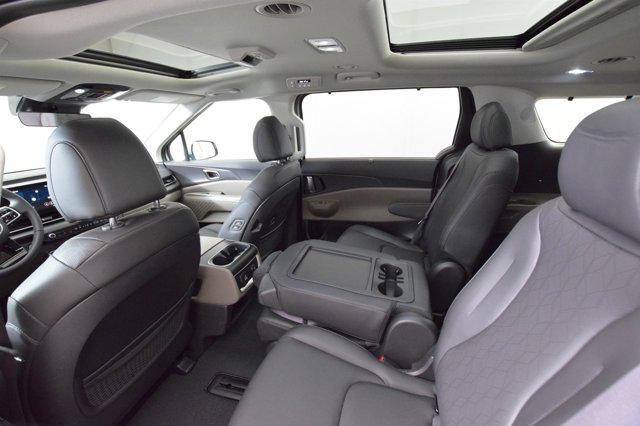 new 2025 Kia Carnival car, priced at $47,260