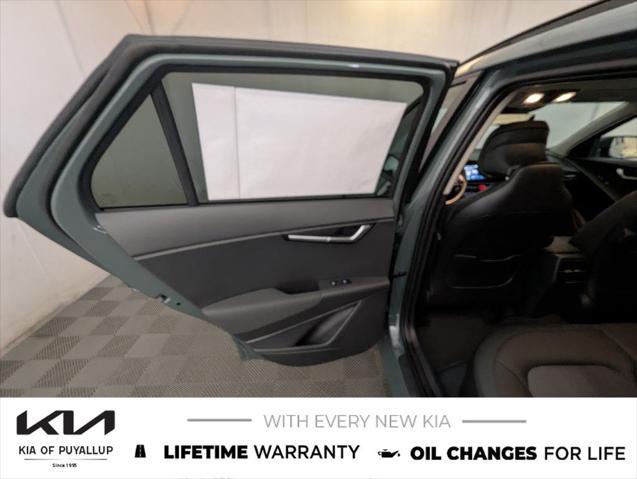 new 2025 Kia Niro Plug-In Hybrid car, priced at $36,660
