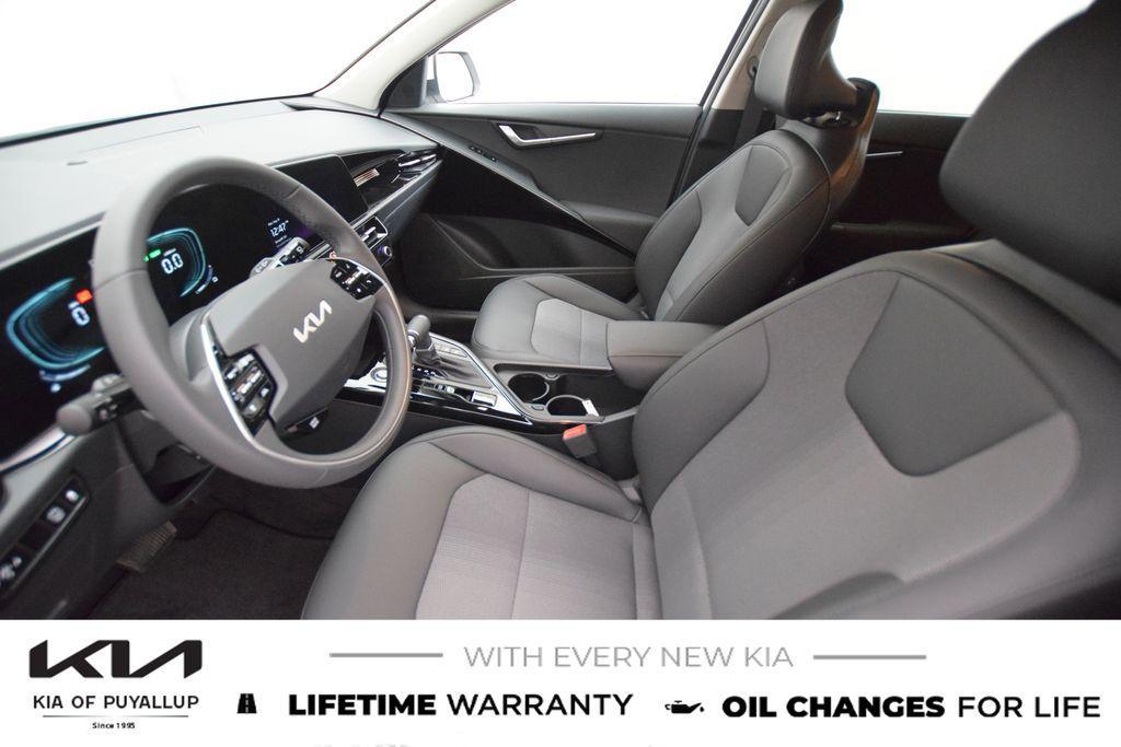 new 2025 Kia Niro car, priced at $31,830