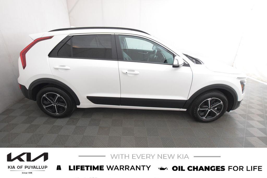 new 2025 Kia Niro car, priced at $31,830