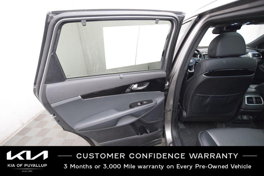 used 2018 Kia Sorento car, priced at $24,998