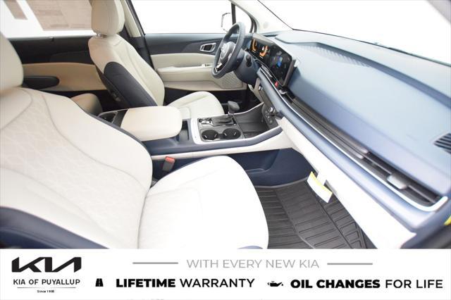new 2025 Kia Carnival car, priced at $43,350