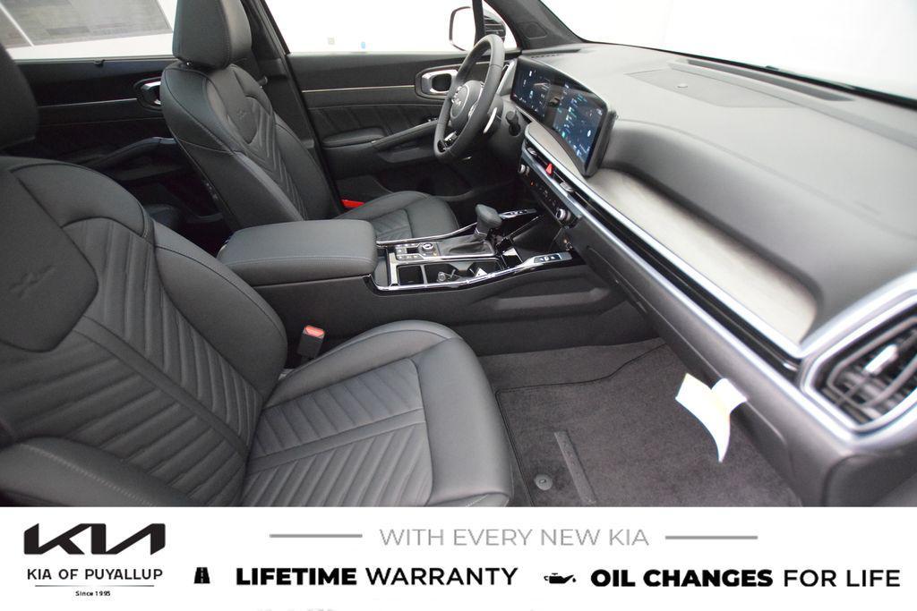new 2025 Kia Sorento car, priced at $48,030