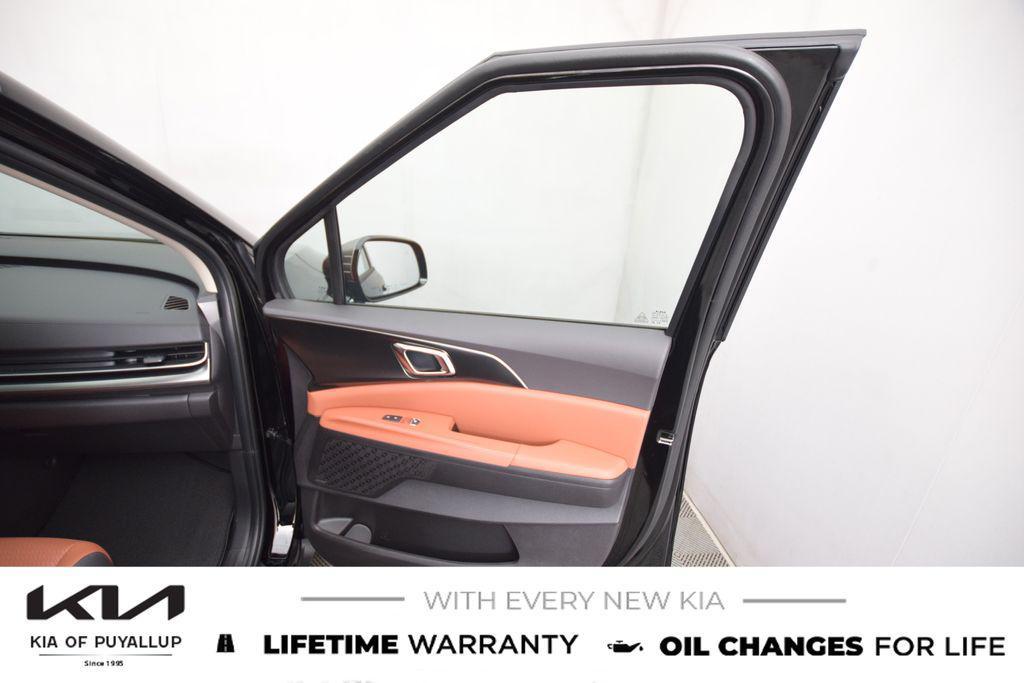 new 2026 Kia Carnival car, priced at $53,285