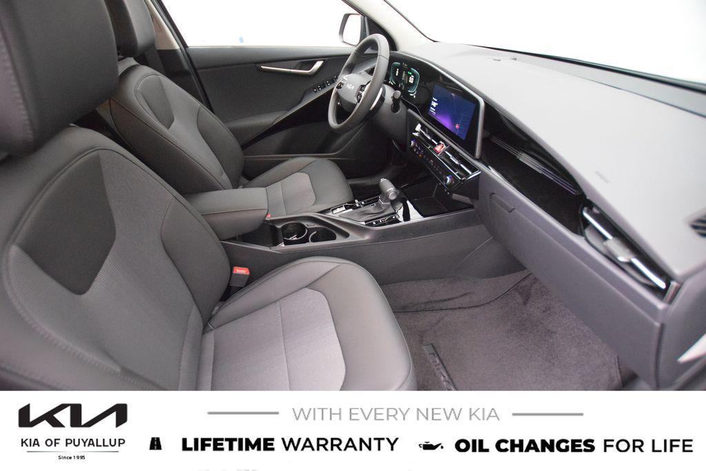 new 2025 Kia Niro car, priced at $31,830