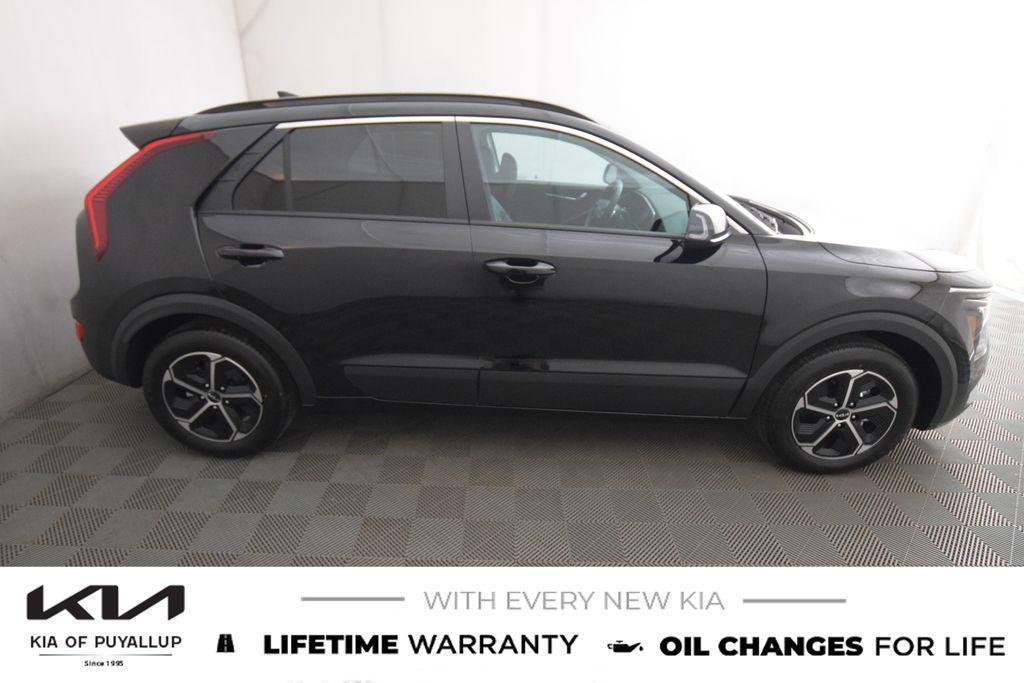 new 2025 Kia Niro car, priced at $31,830