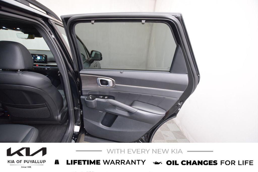 new 2025 Kia Sorento car, priced at $49,125