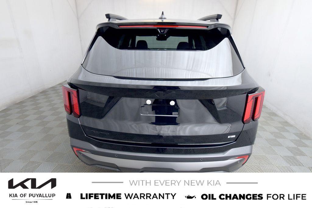 new 2025 Kia Sorento car, priced at $49,125