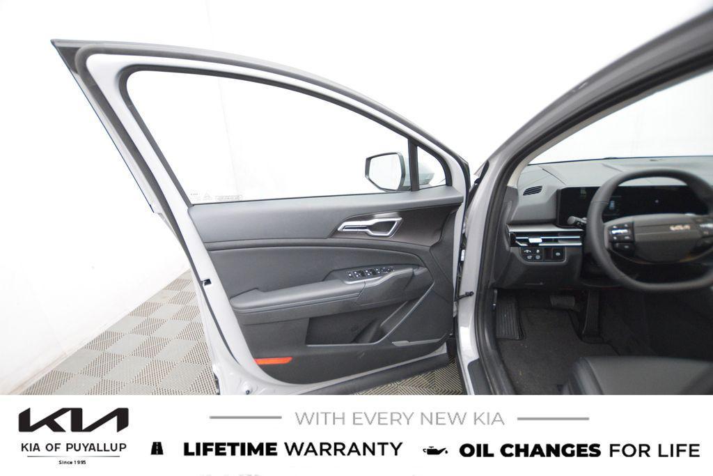 new 2026 Kia Sportage Hybrid car, priced at $35,920