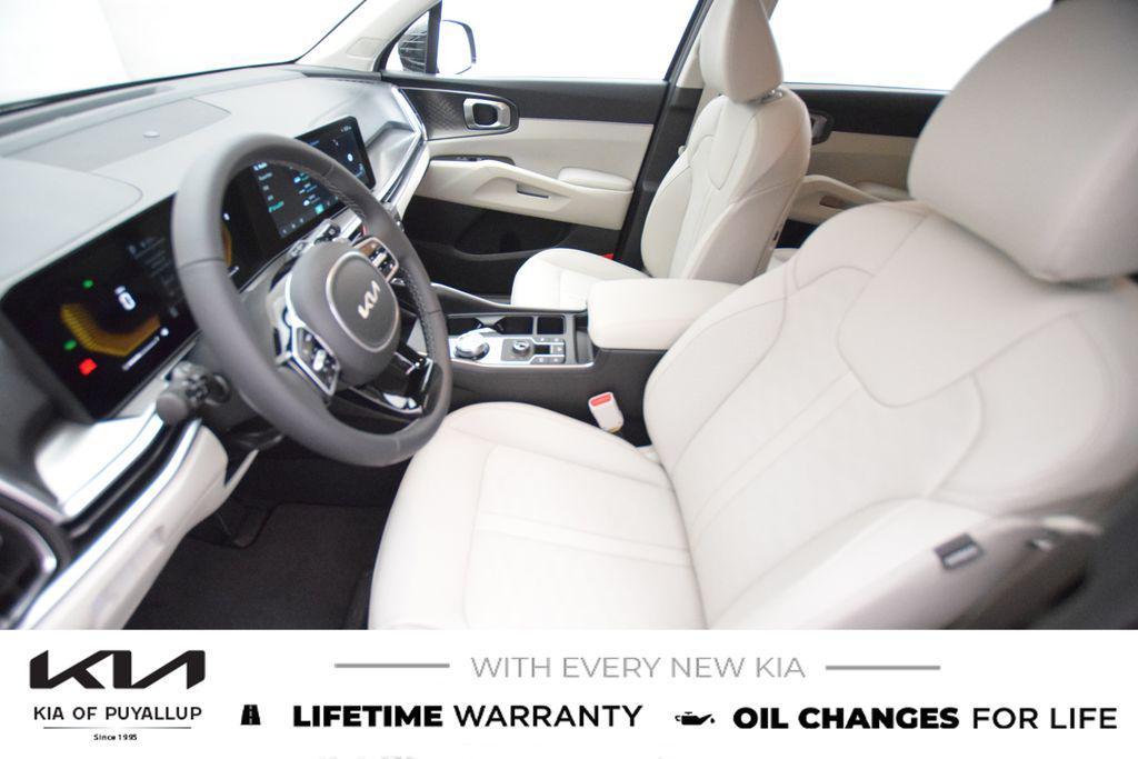 new 2025 Kia Sorento Hybrid car, priced at $42,235