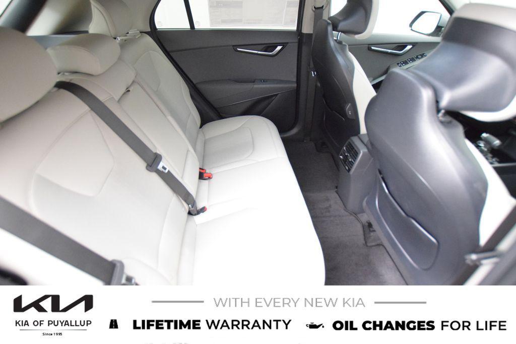new 2025 Kia Niro car, priced at $33,810