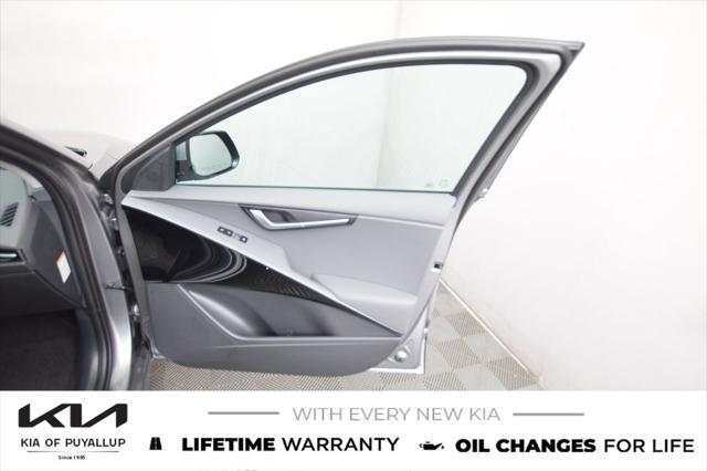 new 2025 Kia Niro car, priced at $33,810