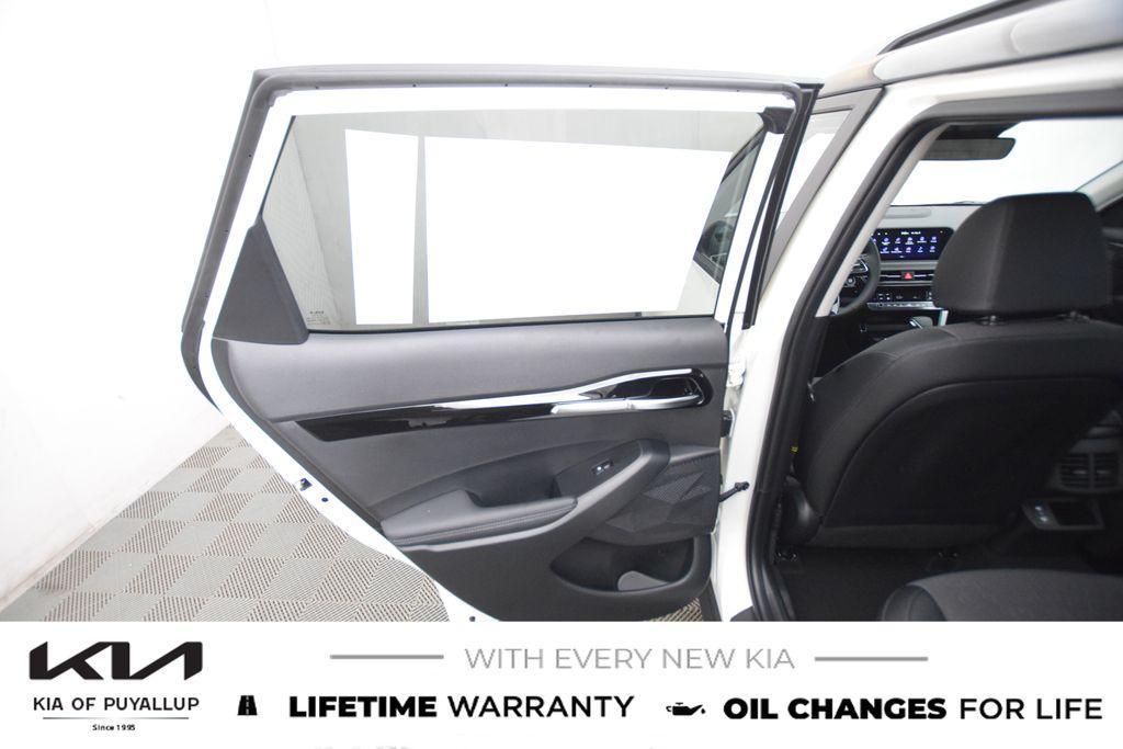 new 2026 Kia Seltos car, priced at $28,870