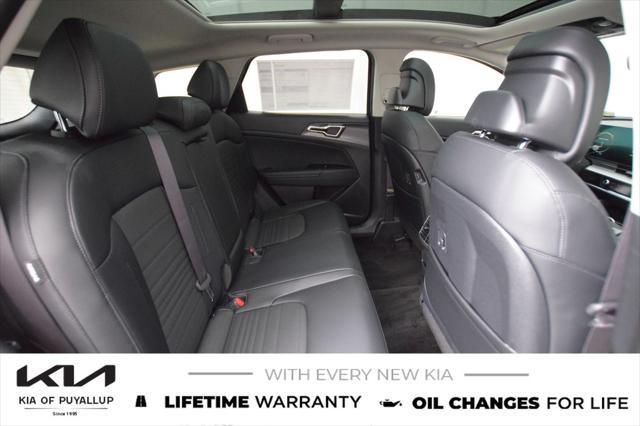 new 2025 Kia Sportage Hybrid car, priced at $40,055