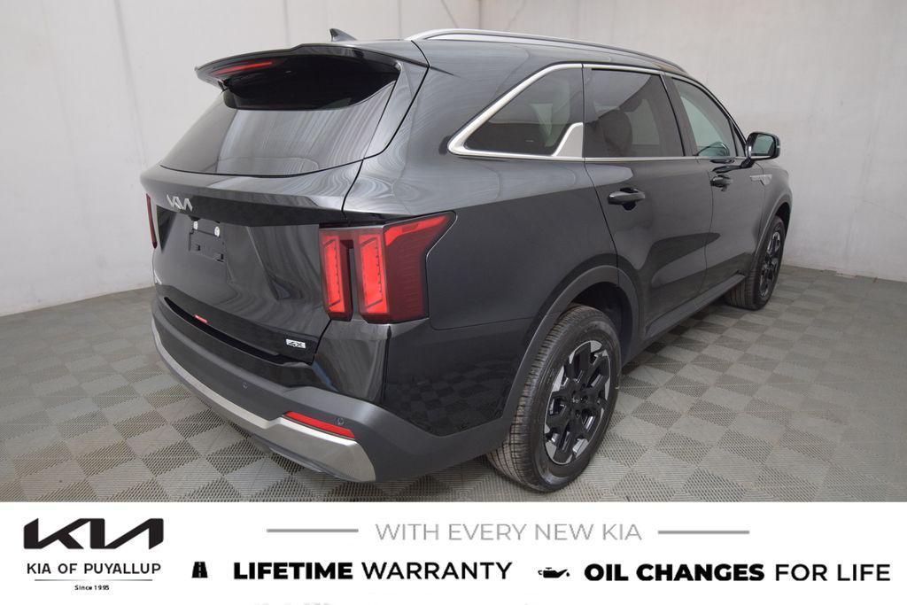 new 2025 Kia Sorento car, priced at $38,880