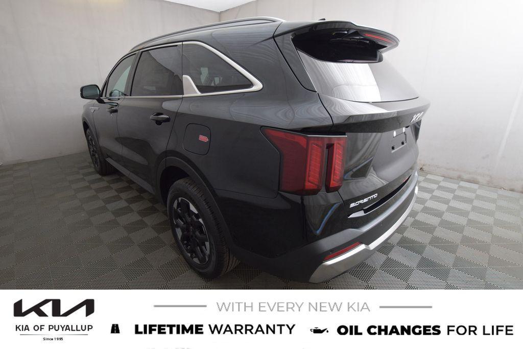 new 2025 Kia Sorento car, priced at $38,880