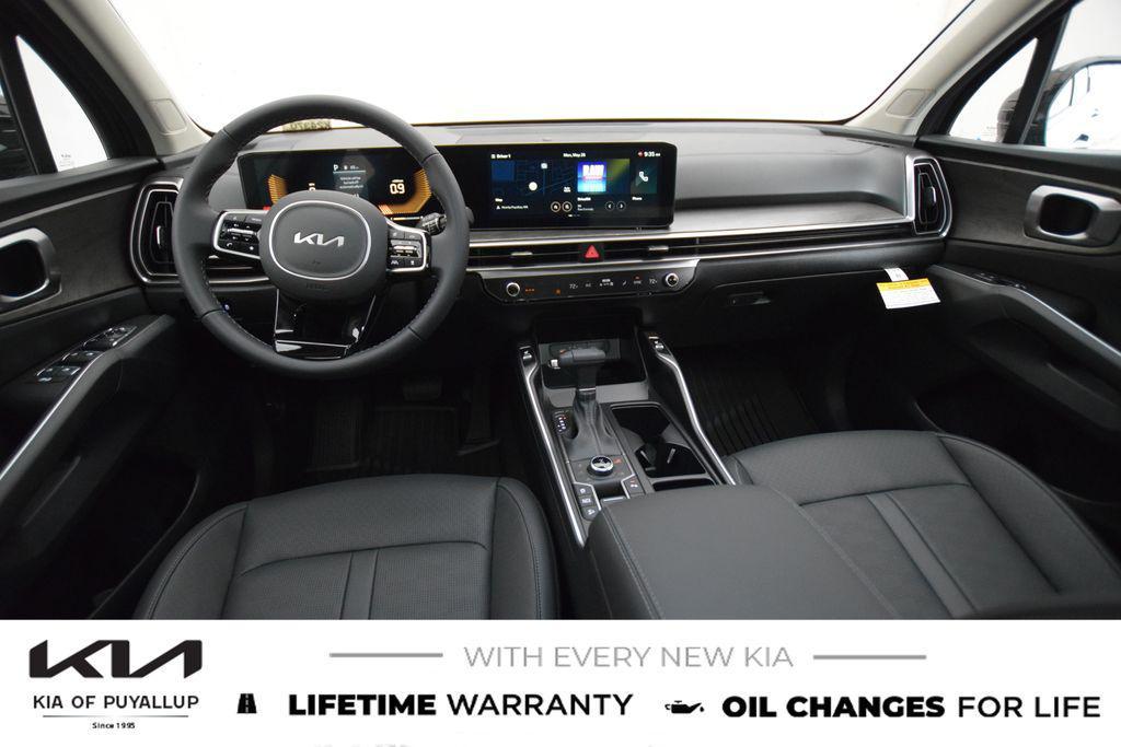 new 2025 Kia Sorento car, priced at $42,995