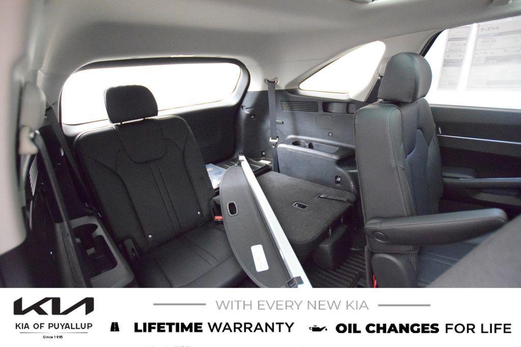 new 2025 Kia Sorento car, priced at $42,995