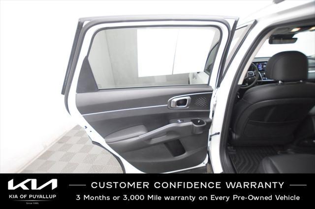 used 2022 Kia Sorento Hybrid car, priced at $29,998