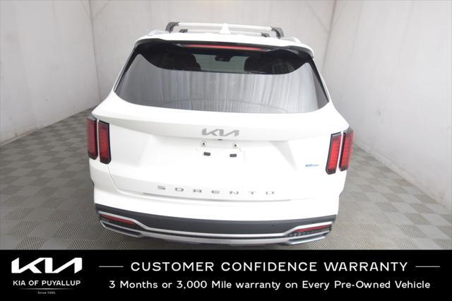 used 2022 Kia Sorento Hybrid car, priced at $29,998